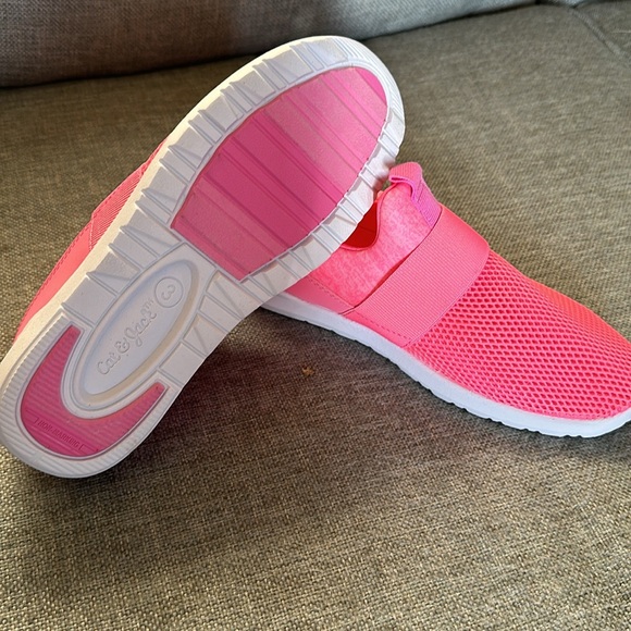 NWOT Cat & Jack, Size 3, Girls Shoes - Picture 3 of 5